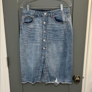 Wild fable Denim Button-Front Midi Skirt Size 10